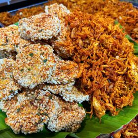 NẾP CHIÊN SỐT MẮM KẸO MIX KHÔ GÀ BƠ TỎI